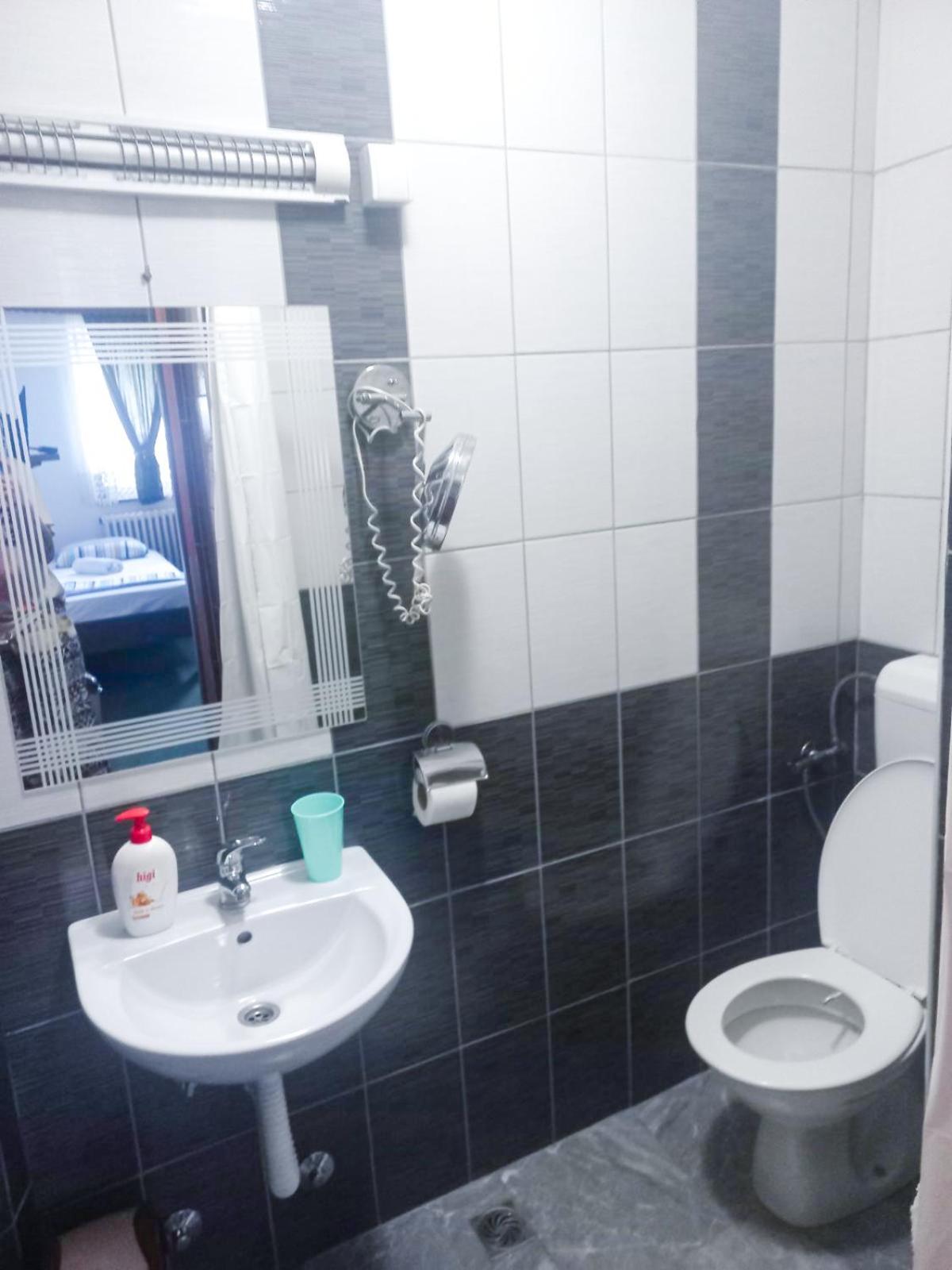 Boutique Villa 84 Sarajevo Bagian luar foto