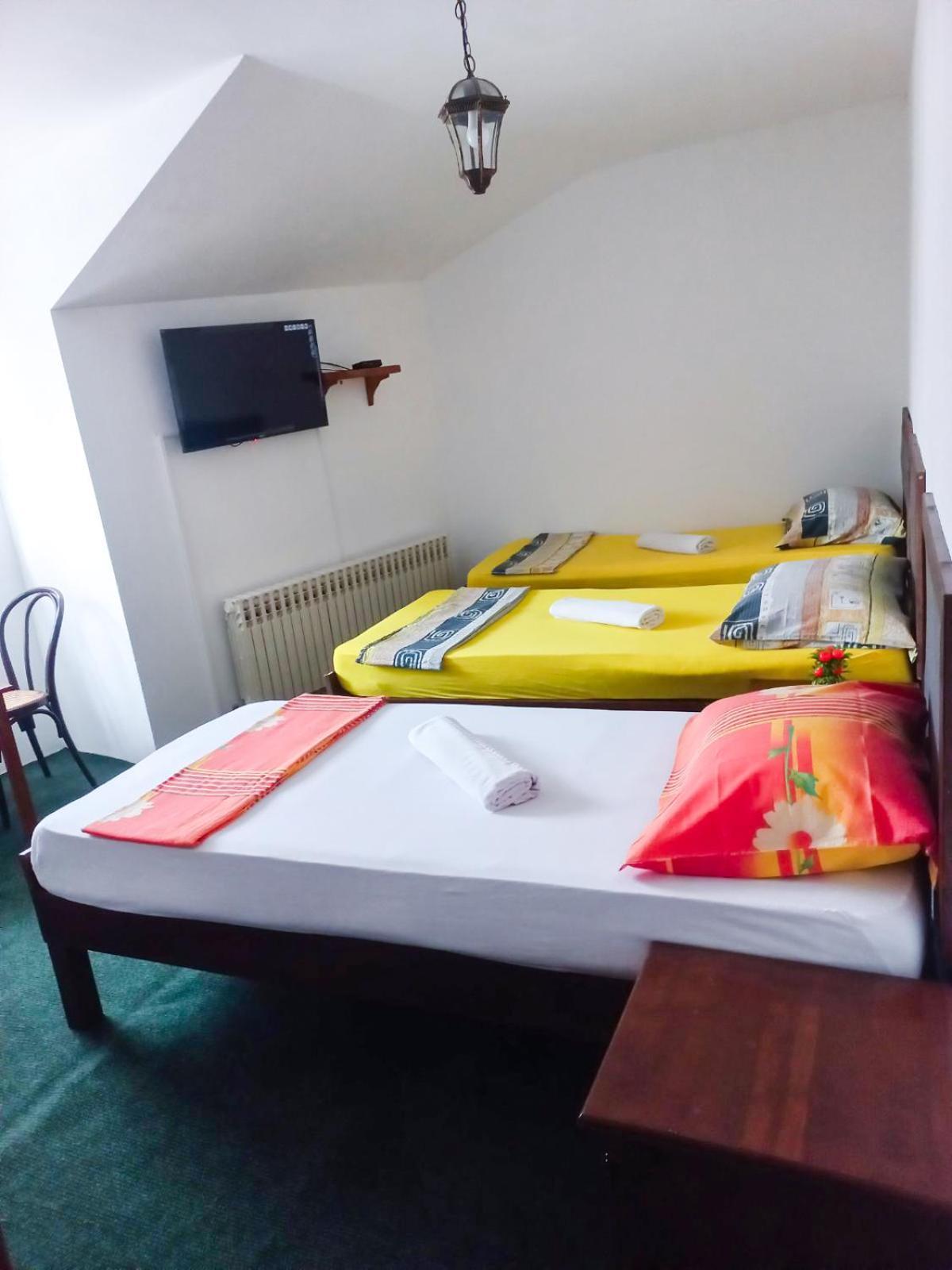 Boutique Villa 84 Sarajevo Bagian luar foto