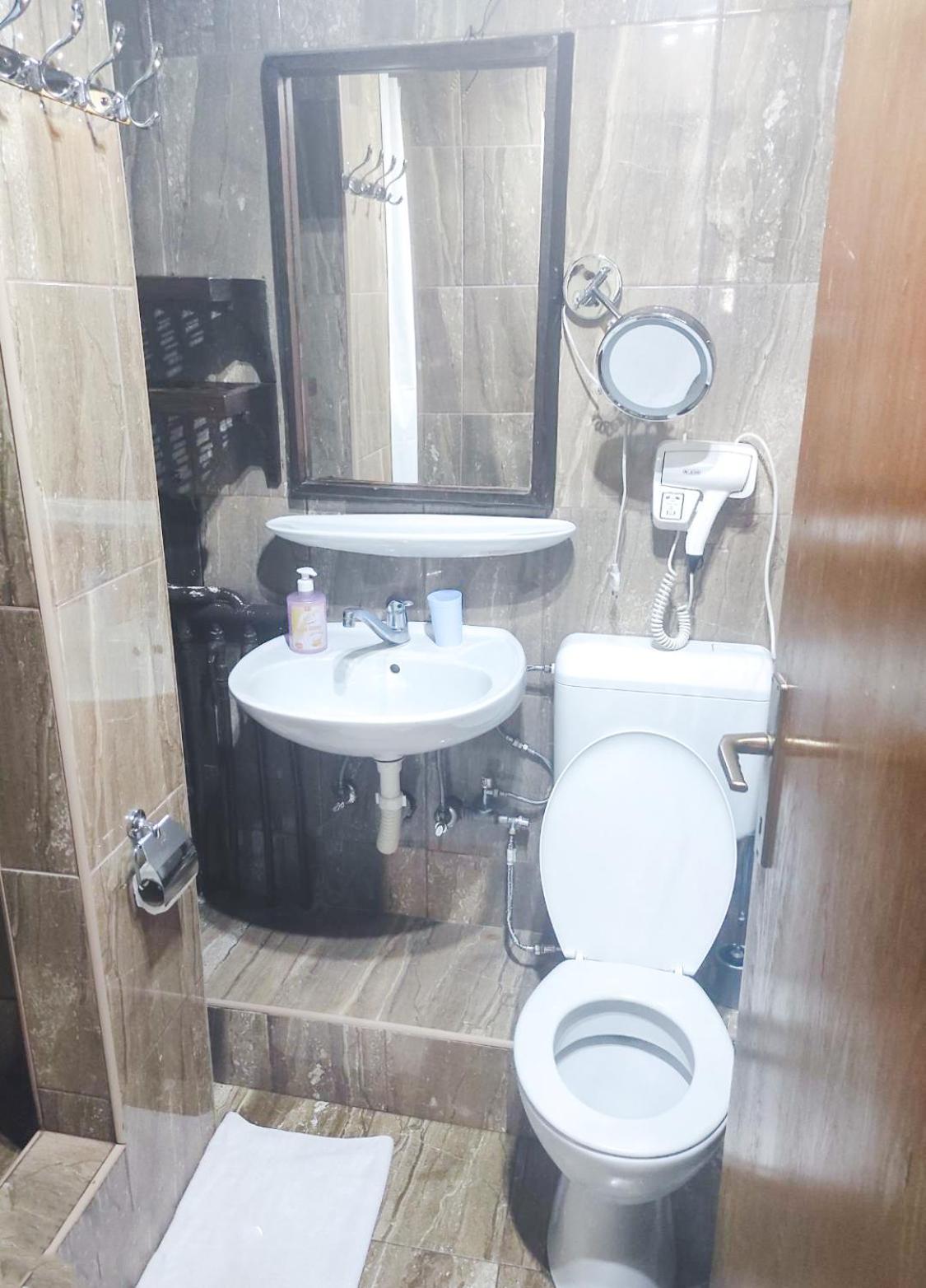 Boutique Villa 84 Sarajevo Bagian luar foto