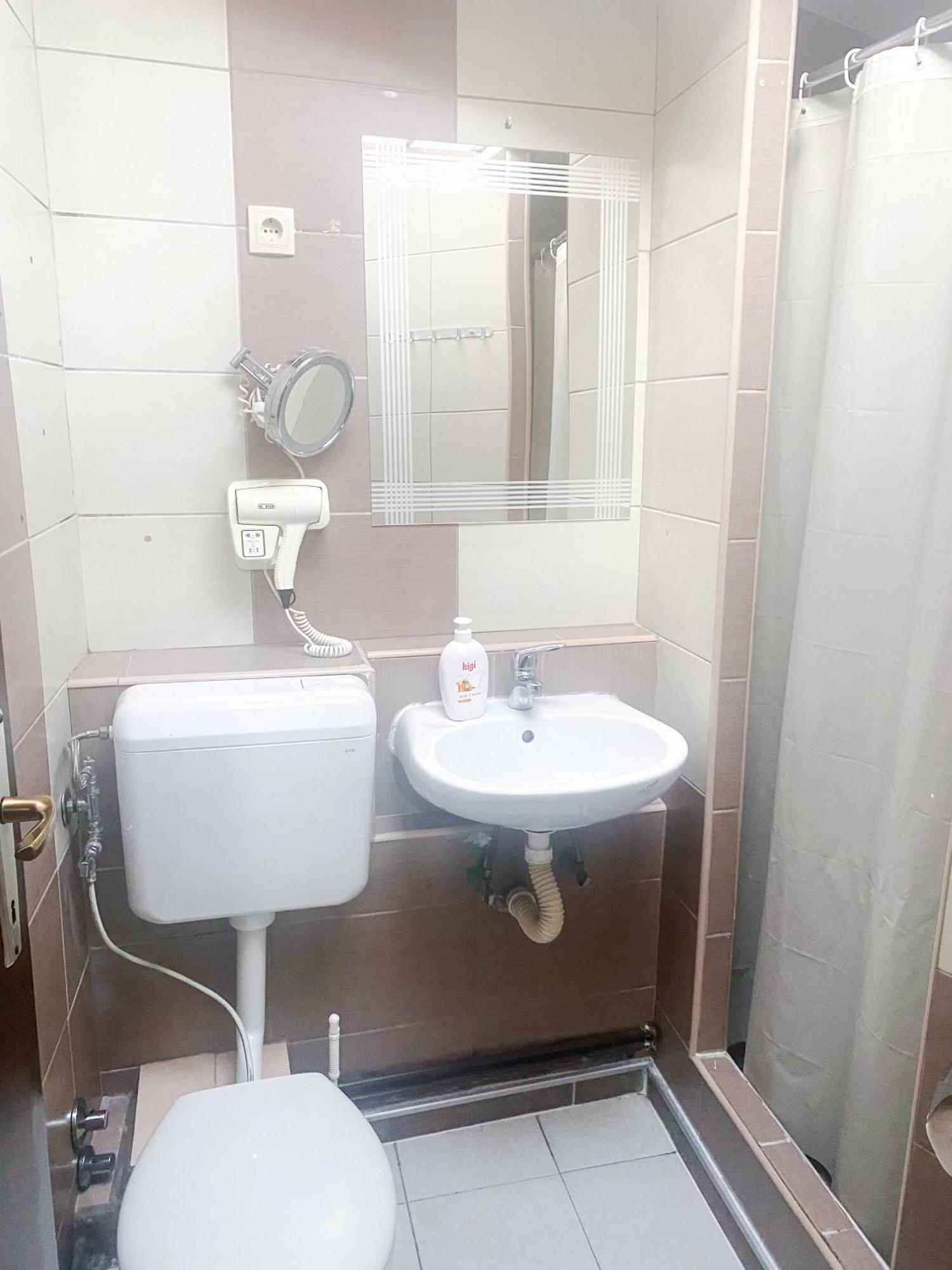 Boutique Villa 84 Sarajevo Bagian luar foto