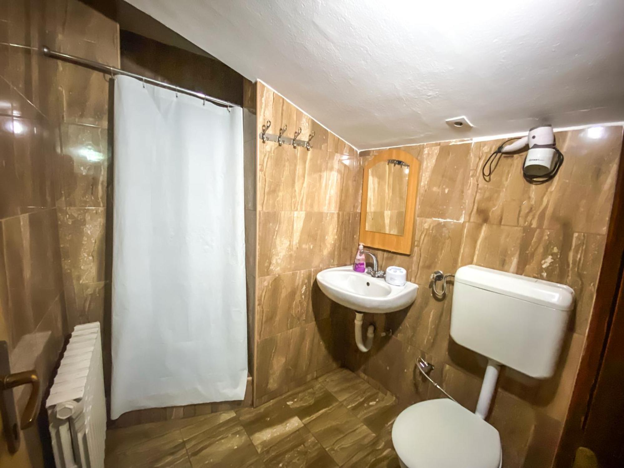 Boutique Villa 84 Sarajevo Bagian luar foto